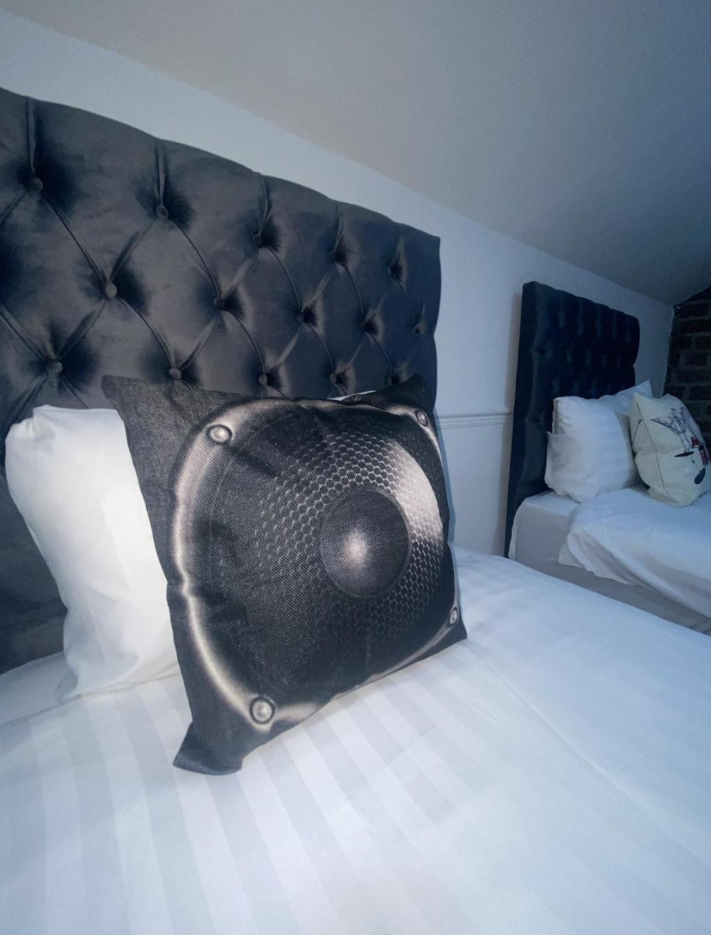 Button Street By Ustay Aparthotels Liverpool Exterior photo