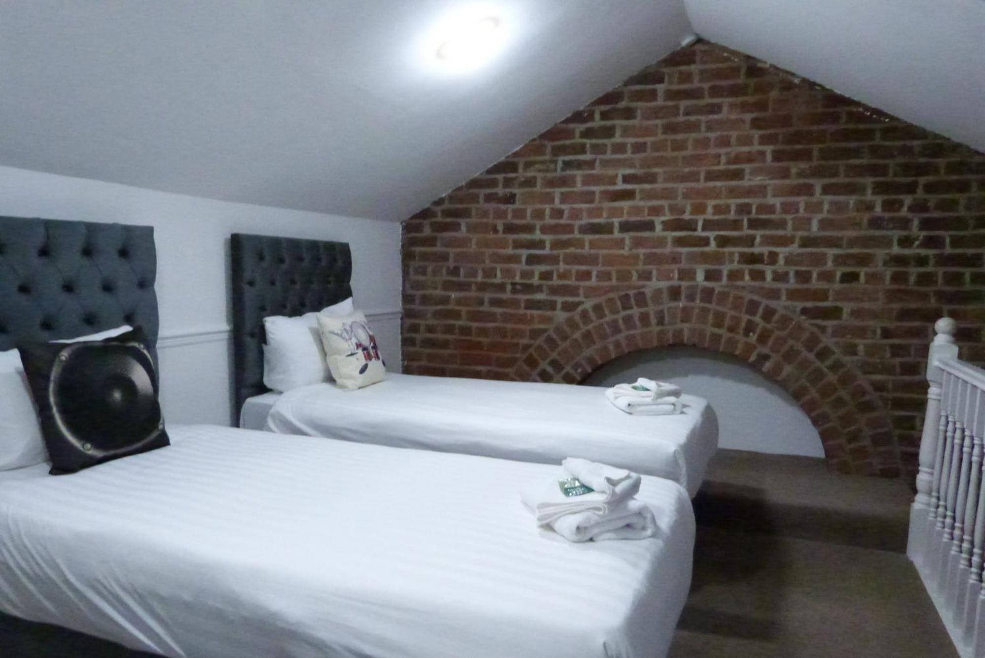 Button Street By Ustay Aparthotels Liverpool Exterior photo
